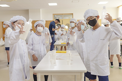 「やまぐち畜産ふれあい体験学習」in 岩国市立玖珂小学校